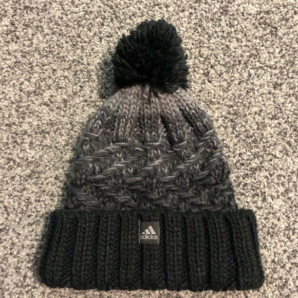 🌸4/$20🌸Adidas Gray Beanie NWOT - Picture 1 of 3